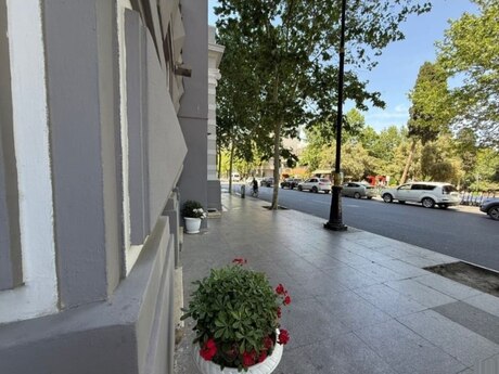 Obyekt - İçəri Şəhər m. - 140 m²