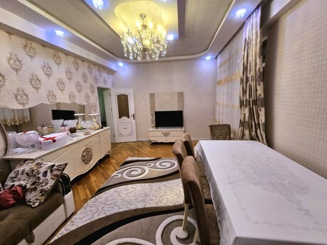 Satılır 2 otaqlı yeni tikili 90 m², Xalqlar Dostluğu m.