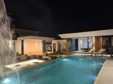 5 otaqlı həyət evi/bağ evi - Mərdəkan q. - 300 m²