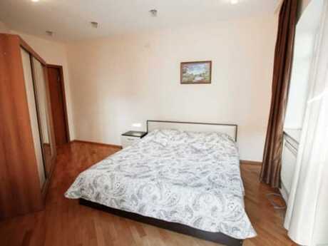 8 otaqlı həyət evi/bağ evi - Badamdar q. - 400 m²