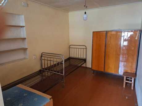 2 otaqlı həyət evi/bağ evi - Azadlıq Prospekti m. - 45 m²