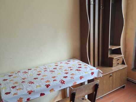 2 otaqlı həyət evi/bağ evi - Azadlıq Prospekti m. - 45 m²