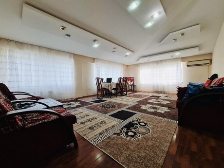 4 otaqlı yeni tikili - Xalqlar Dostluğu m. - 140 m²