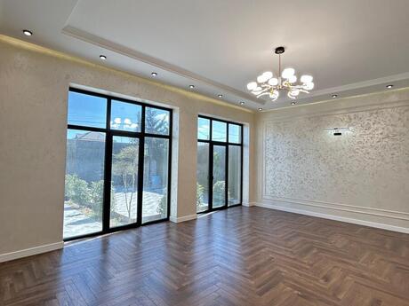 4 otaqlı həyət evi/bağ evi - Albalılıq q. - 200 m²