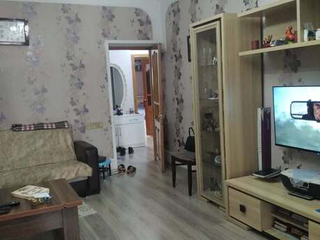Объявление №6006730 - Баку, Наримановский  р., 2-комн., 70 м², 5/5 этаж