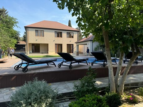 5 otaqlı həyət evi/bağ evi - Şüvəlan q. - 500 m²