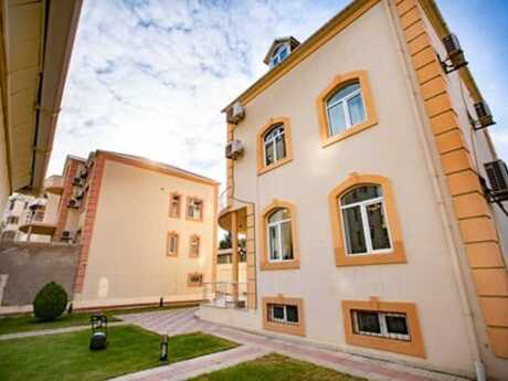 8 otaqlı həyət evi/bağ evi - Badamdar q. - 400 m²