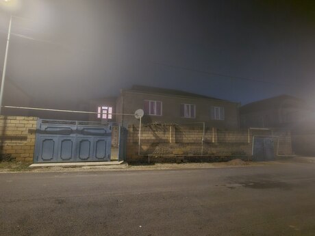 Satılır 5 otaqlı həyət evi/bağ evi 292 m², Qusar