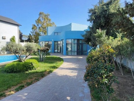 5 otaqlı həyət evi/bağ evi - Şüvəlan q. - 460 m²