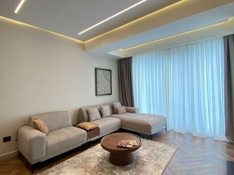 3-комн. новостройка - м. Элмляр Академиясы - 105 м²