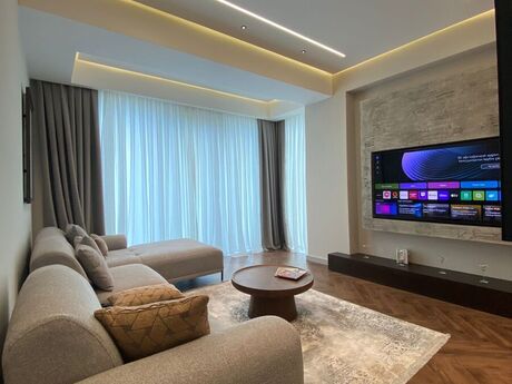 3-комн. новостройка - м. Элмляр Академиясы - 105 м²