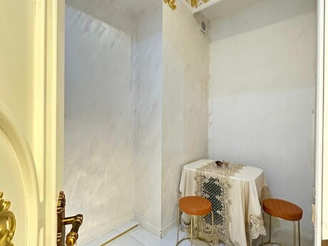 2-комн. новостройка - м. 8 ноября - 70 м²