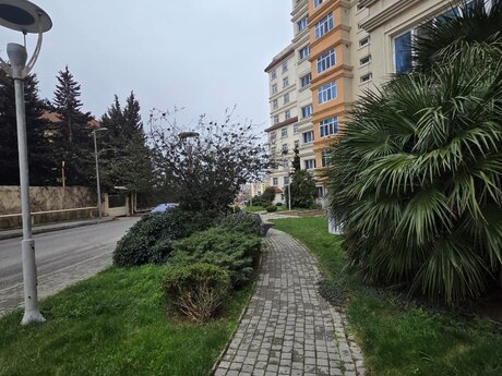 4 otaqlı köhnə tikili - Nəsimi m. - 106 m²