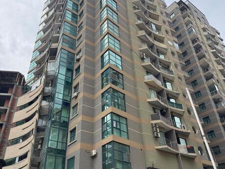 Объявление №6007071 - Баку, м. 28 мая, 4-комн., 200 м², 7/20 этаж