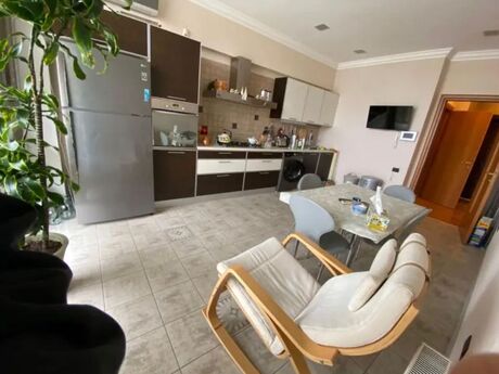 Объявление №6007220 - Баку, м. 28 мая, 3-комн., 130 м², 13/16 этаж