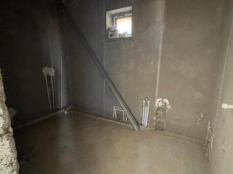 4 otaqlı həyət evi/bağ evi - Badamdar q. - 390 m²