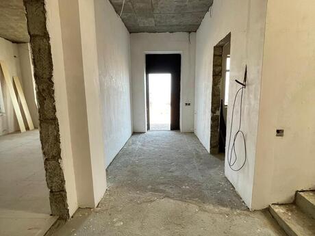 4 otaqlı həyət evi/bağ evi - Badamdar q. - 390 m²