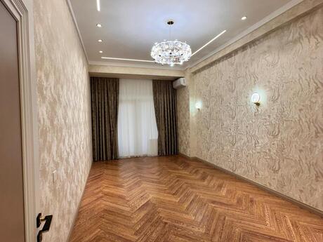 4-room apartment, 195 m², 28 May: 820 000 ₼ 5