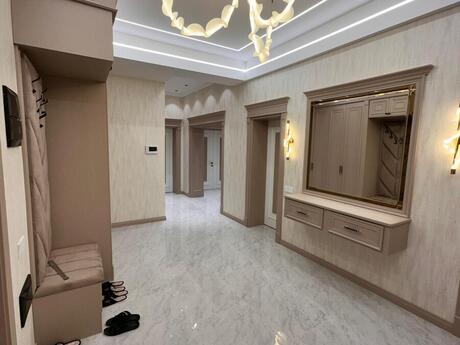 4 otaqlı yeni tikili - 28 May m. - 195 m²