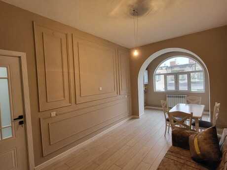 Elan №6007412 - Bakı, 28 May m., 2 otaqlı, 50 m², 4/4 mərtəbə