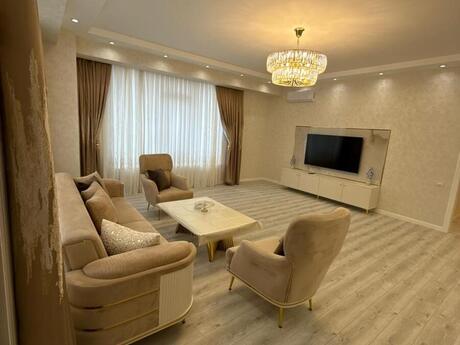 Elan №6007432 - Bakı, Şah İsmayıl Xətai m., 2 otaqlı, 108 m², 13/20 mərtəbə