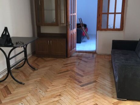 2 otaqlı köhnə tikili - Elmlər Akademiyası m. - 40 m²