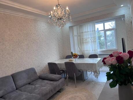 3 otaqlı köhnə tikili - Azadlıq Prospekti m. - 75 m²