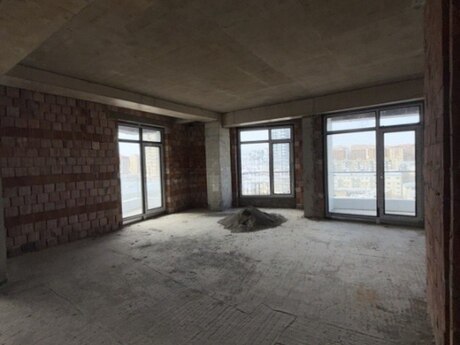 4 otaqlı yeni tikili - 28 May m. - 180 m²