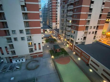 Elan №6007713 - Bakı, 8 Noyabr m., 3 otaqlı, 141 m², 7/16 mərtəbə