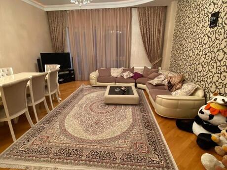 3 otaqlı mənzil, 141 m², 8 Noyabr: 382 000 ₼ 2