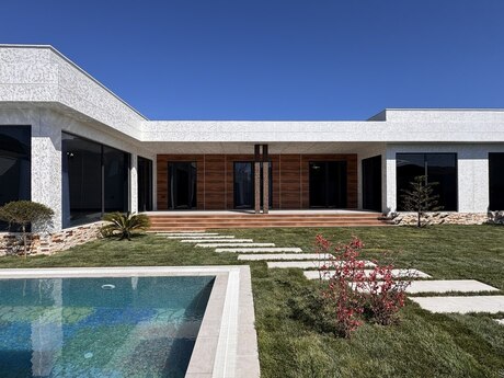 5 otaqlı həyət evi/bağ evi - Mərdəkan q. - 250 m²