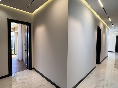 House with Garden, Villa For Sale