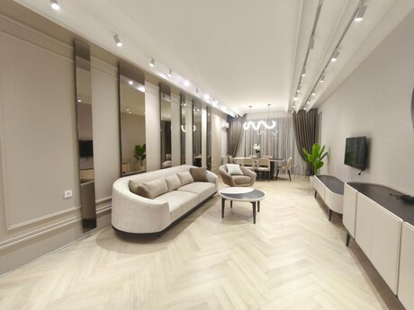 Kirayə 3 otaqlı mənzil, 130 m², 28 May: 1 900 ₼/ay 5