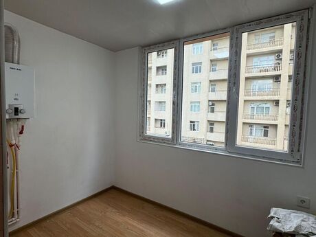 2 otaqlı köhnə tikili - 8 Noyabr m. - 55 m²
