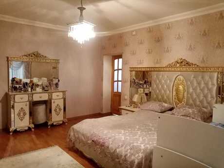 3-комн. дом/дача - пос. Баилова - 280 м²