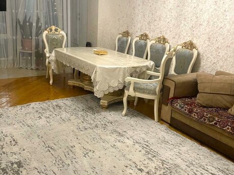 3 otaqlı köhnə tikili - Səbail r. - 90 m²
