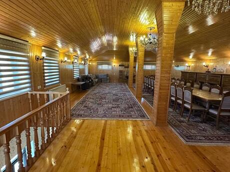 7 otaqlı həyət evi/bağ evi - Əhmədli m. - 500 m²