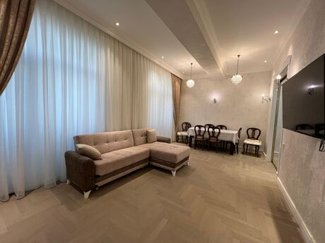 Объявление №6008088 - Баку, м. 8 ноября, 2-комн., 81 м², 6/20 этаж