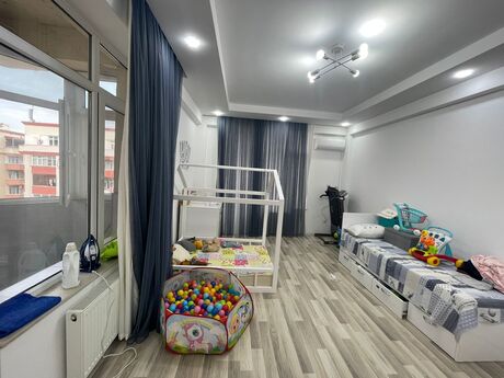 3 otaqlı yeni tikili - Neftçilər m. - 150 m²