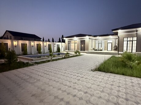 Satılır 3 otaqlı yeni tikili 150 m², Mərdəkan q.