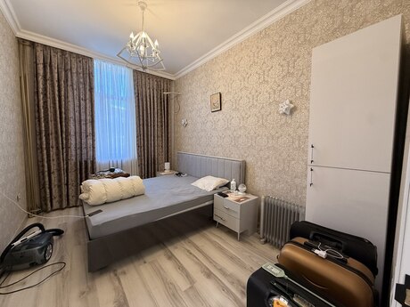 2 otaqlı köhnə tikili - Nizami m. - 60 m²