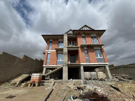 6 otaqlı həyət evi/bağ evi - Şıxov q. - 350 m²