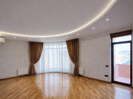 4 otaqlı yeni tikili - 28 May m. - 215 m²