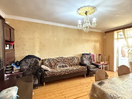3 otaqlı köhnə tikili - Xətai r. - 100 m²