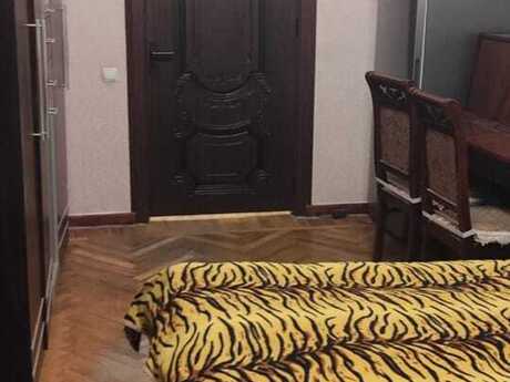 3 otaqlı köhnə tikili - 28 May m. - 80 m²