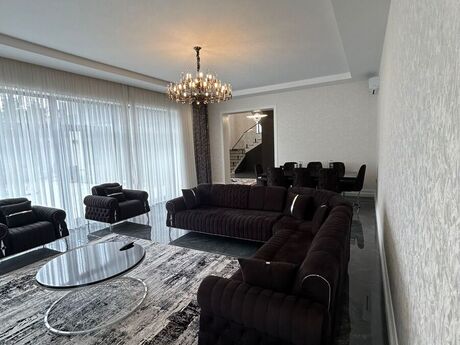 5 otaqlı həyət evi/bağ evi - Şüvəlan q. - 300 m²
