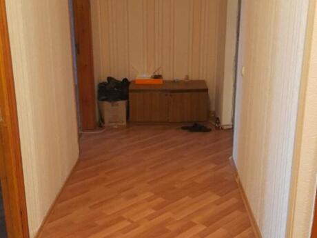 4 otaqlı köhnə tikili - Bakıxanov q. - 100 m²