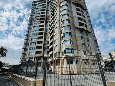 Объявление №6008829 - Баку, м. Ичеришехер, 3-комн., 146 м², 16/18 этаж