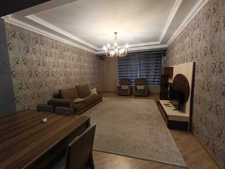 Elan №6008849 - Bakı, Şah İsmayıl Xətai m., 3 otaqlı, 130 m², 5/16 mərtəbə