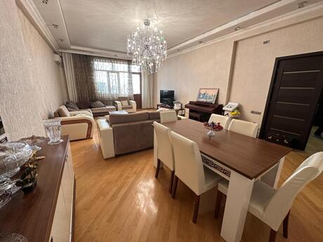 4 otaqlı mənzil, 231 m², Yasamal: 680 000 ₼ 3